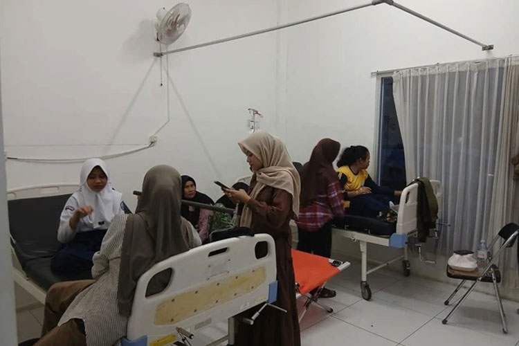 Ratusan Pelajar di Garut Diduga Keracunan MBG, Sampel Makanan Diuji