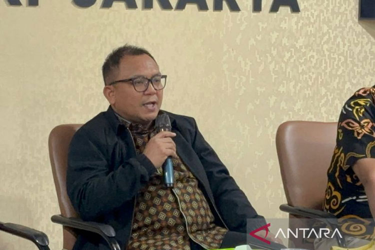 Wakil Ketua DPRD DKI Jakarta Basri Baco saat dijumpai di Balai Kota Jakarta, Jumat (19/9/2025). (FOTO: ANTARA/Lifia Mawaddah Putri)
