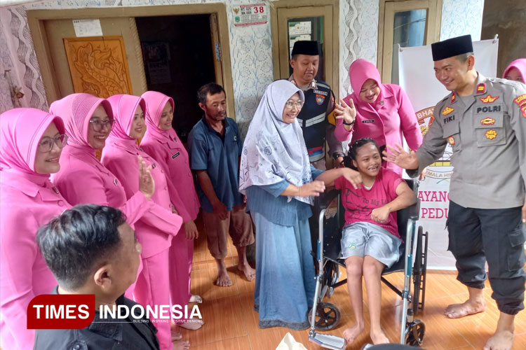 Sentuhan Hati Polsek Majalengka Kota, Air Mata Bahagia Anak Istimewa dan Lansia