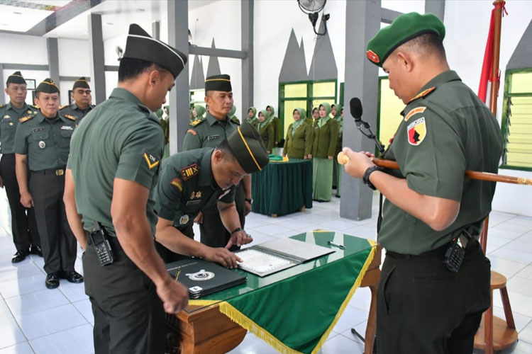 Dandim Ponorogo Pimpin Sertijab Danramil Jajaran