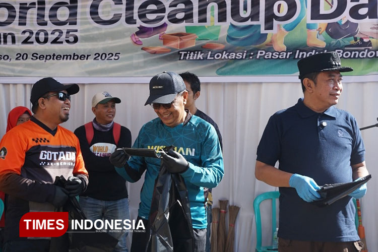 World Cleanup Day 2025: Pemkab Bondowoso Lakukan Aksi Bersih-bersih Pasar Induk