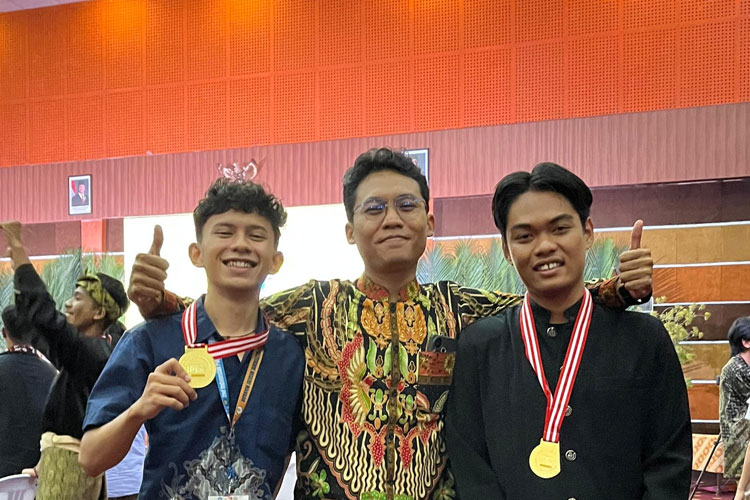 Indonesian-Polytechnic-English-Championship-2.jpg