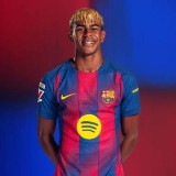 Hansi Flick Yakin Lamine Yamal Akan Raih Ballon d’Or