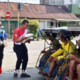 Relawan PMI Banjarnegara Turun ke Jalan dan Bagikan 150 Paket Beras