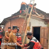Bupati Tinjau Lokasi Bencana, Pemkab Madiun Beri Bantuan Logistik dan Perbaikan Kerusakan