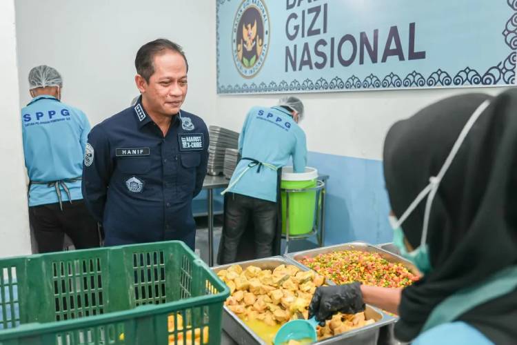 Dampak Lingkungan Program Makan Bergizi Gratis, Menteri LH Ingatkan Pengelolaan Sampah