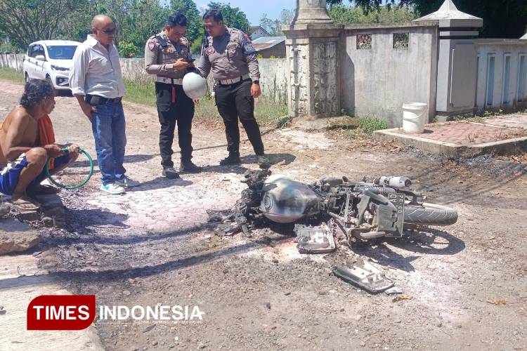 Motor Terbakar di Kotakulon Bondowoso, Pemuda Alami Luka Bakar