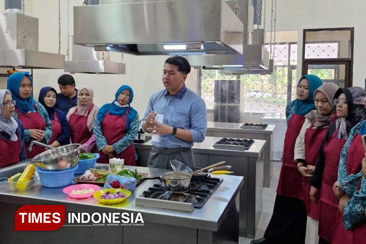 Penyampaian-materi-PMT-pangan-loka.jpg