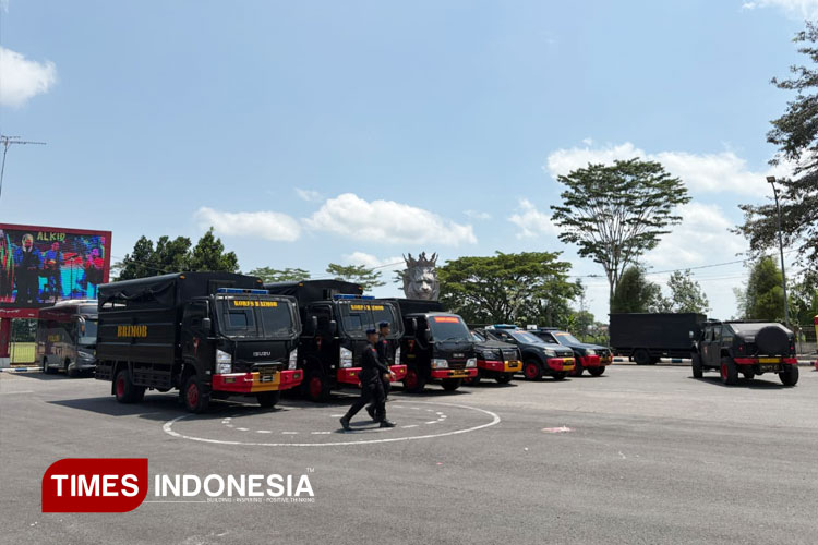 Personel-Polres-Malang-tengah-melakukan-pengamanan-2.jpg