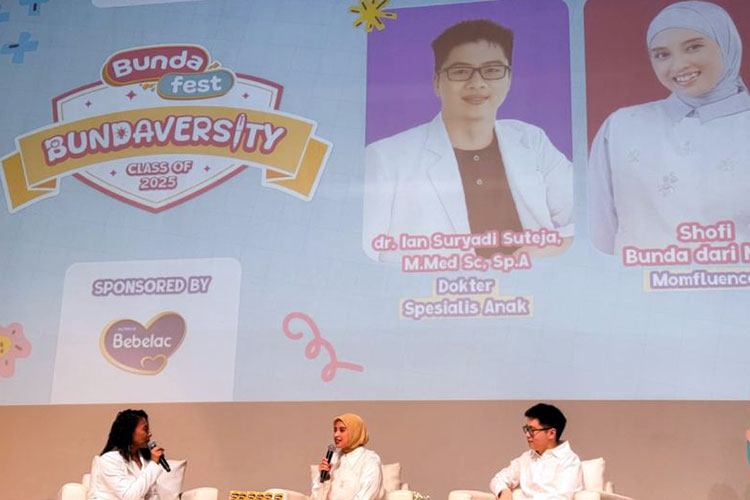 Dokter Spesialis Anak dan Konselor Pemberi Makan Bayi & Anak (PMBA) dr. Ian Suryadi Suteja, M.Med.Sc., Sp.A dalamsebuah acara di Jakarta, Jumat (19/9/2025). (Foto: Antara/HO-Bebelac)