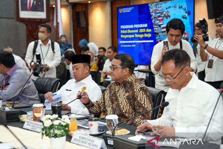 Kemenekraf Dorong Pertumbuhan Gig Economy melalui Paket Kebijakan Ekonomi 2025