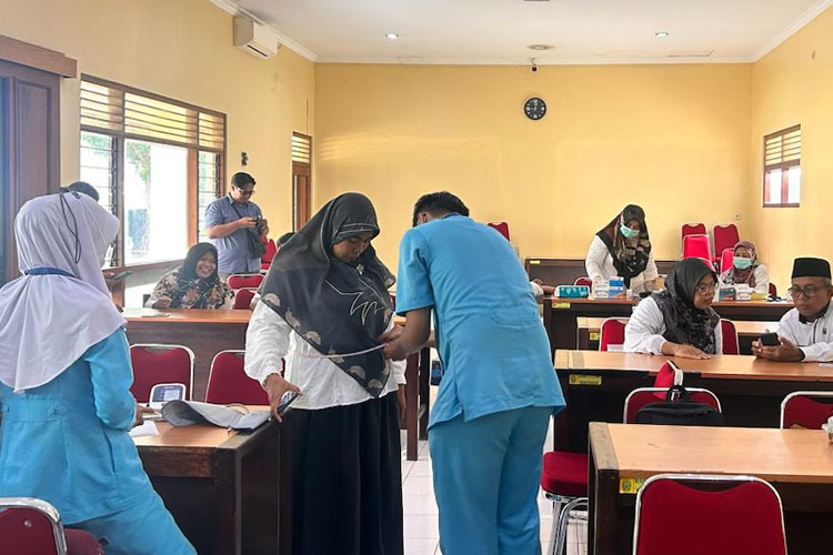 Kegiatan pemeriksaan kesehatan gratis di salah satu puskesmas di kabupaten bantul (Foto: Istimewa)