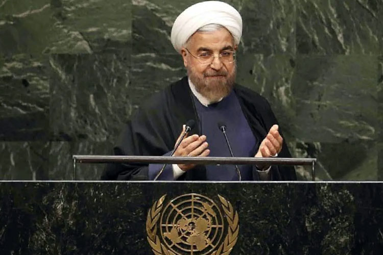 Presiden Iran Hassan Rouhani menyampaikan kesimpulan saat berpidato di depan Sidang Umum Perserikatan Bangsa-Bangsa ke-69 di markas PBB di New York, Amerika Serikat, Kamis (25/9). (Foto: REUTERS)