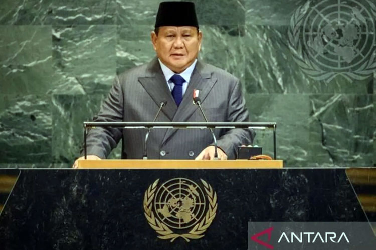 Presiden Prabowo Subianto berpidato dalam acara Konferensi Tingkat Tinggi (KTT) mengenai Palestina dan solusi dua negara di Markas PBB, New York, Amerika Serikat, Senin (22/9/2025). (UN Photo)