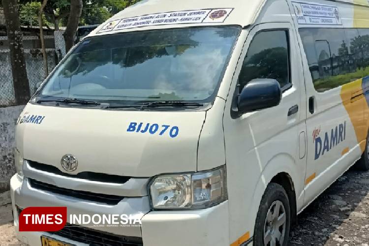 Angkutan Umum menuju Kawasan Strategis Pariwisata Nasional (KSPN) Kecamatan Ijen Bondowoso. Pemerintah akan mengusulkan tambahan dan pembangunan terminal di Ijen (FOTO: Moh Bahri/TIMES Indonesia)