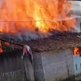 Api Tungku Lahap Dua Rumah Warga di Cianjur, Kerugian Ditaksir Ratusan Juta Rupiah