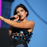 Tidak Pro Palestina, Dua Lipa Pecat Manajernya
