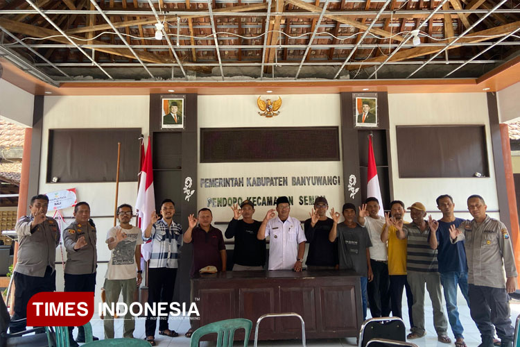 Foto-bersama-perwakilan-warga-usai-audiensi.jpg