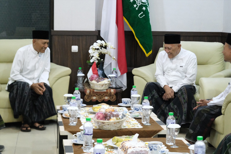 Ketua PWNU Jatim Ungkap Polemik UU Pesantren, PKS Siap Tindaklanjuti