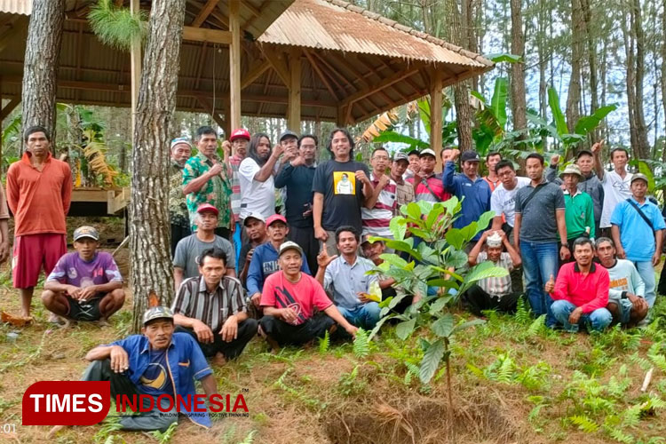 Kegiatan diskusi Program Perhutanan Sosial NU di Banyuwangi, Jawa Timur. (FOTO: Syamsul Arifin/TIMES Indonesia)