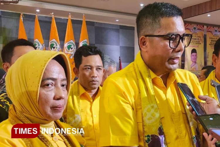 Yuli-Hastuti-SH-b.jpg