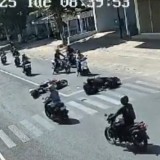 Pengendara di Bondowoso Main Ponsel Sambil Bersepeda Tabrak Pemotor