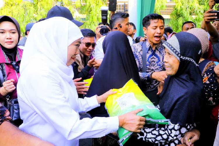 Pasar Murah Pemprov Jatim ke-106 Digelar di Kawasan Dupak Surabaya