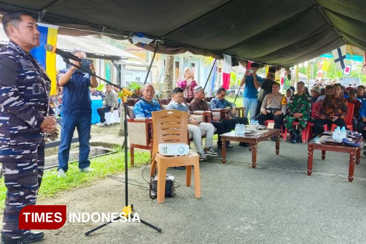 Jaga Keutuhan NKRI, TNI AL Gelar Sosialisasi Wawasan Kebangsaan dan Baksos di Pulau Morotai