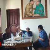 SBY Kunjungi Rumah Gagarin di Ngadirojo, Nostalgia Masa Kecil hingga Lukis Panorama Pacitan