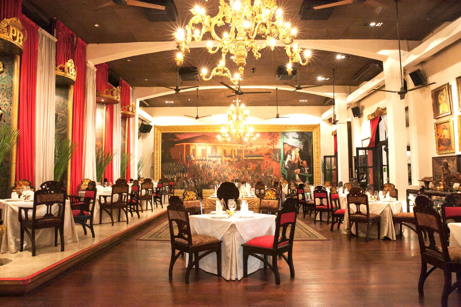Tugu-Kunstkring-Paleis.jpg