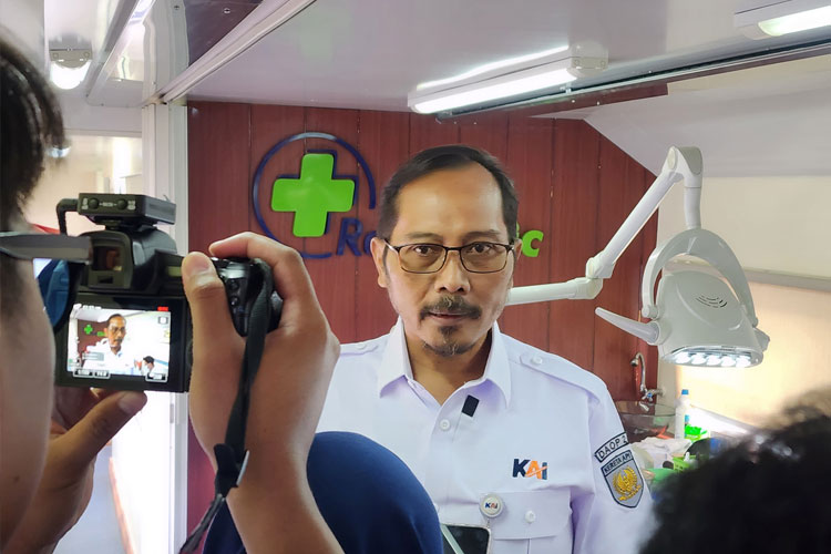 gerbong-Rail-Clinic-2.jpg