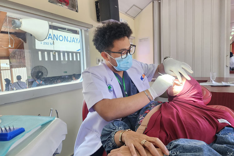 360 Warga Dapat Layanan Kesehatan pada Rail Clinic di Stasiun Manonjaya Tasikmalaya