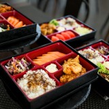 Bento Box Everywhere Ala Favehotel Kediri: Praktis, Lezat, dan Ramah Lingkungan