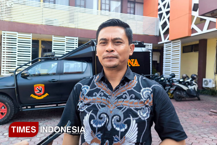 IPTU Zainal Arifin, Saat memberikan keterangan pers, Jumat (26/09/2025). (Foto: Sri Hartini/TIMES Indonesia)