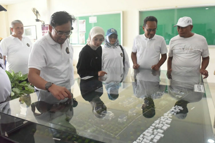 Wali Kota Kediri Vinanda Prameswati dan Rektor Universitas Brawijaya Prof Widodo (FOTO: dok Pemkot Kediri)