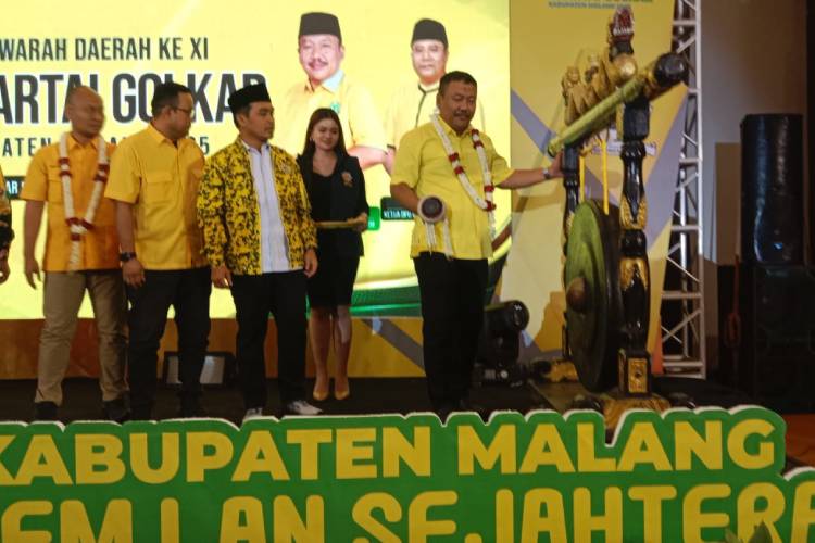 Sudarman-Terpilih-Aklamasi-Pimpin-DPD-Golkar-Kabupaten-Malang-20252030-c.jpg