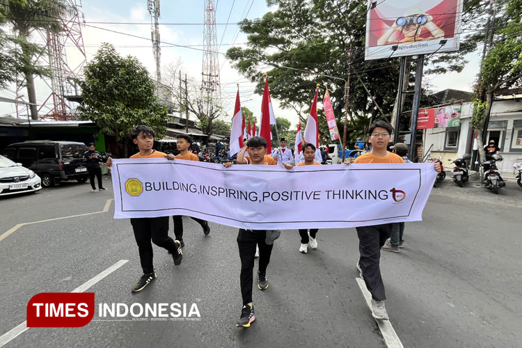 Suasana kirab budaya dua abad Klenteng Eng An Kiong Malang. (Foto: Rizky Kurniawan Pratama/TIMES Indonesia)