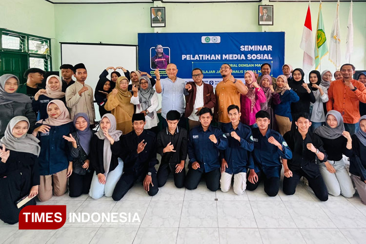 pelatihan-menulis-Akafarma-Sunan-Giri-Ponorogo-3.jpg
