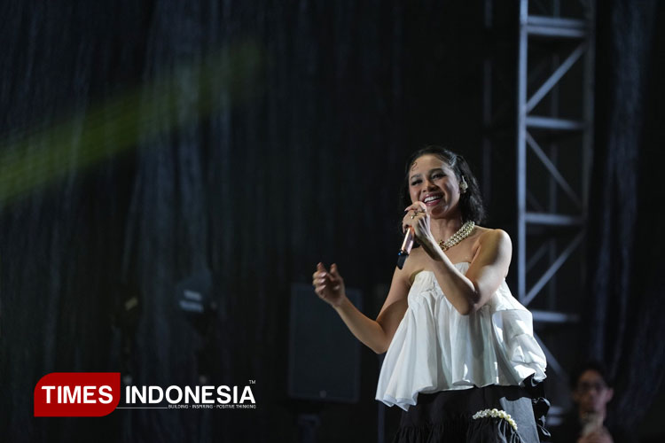 Andien-2.jpg
