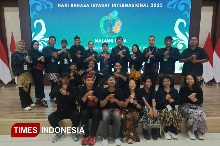 Peringatan-Hari-Bahasa-Isyarat-Internasional-2.jpg