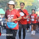 Miranti, Peserta 61 Tahun dari Yogyakarta Jadi Inspirasi di TIMES Indonesia Fun Run 2025