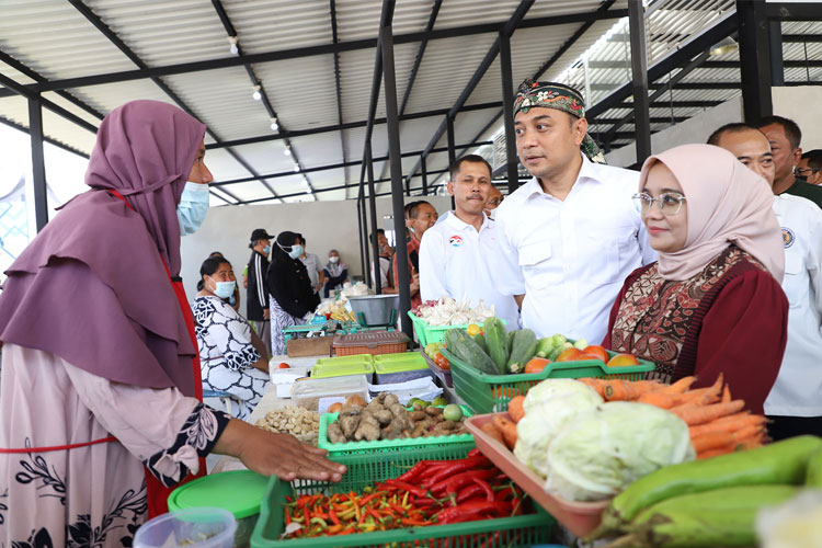 Pertumbuhan Ekonomi Surabaya Tembus 5,24 Persen, Pasar Tradisional Jadi Penggerak