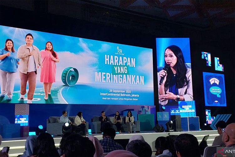 Dokter spesialis gizi klinik lulusan Universitas Indonesia dr. Diana Suganda, Sp.GK dalam acara diskusi kesehatan tentang obesitas bersama Novo Nordisk di Jakarta, Senin (29/9/2025). (Foto: Antara/Fitra Ashari)