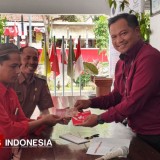 Terima Dana Insentif, Guru Ngaji di Sidomukti Doakan Bupati Jember