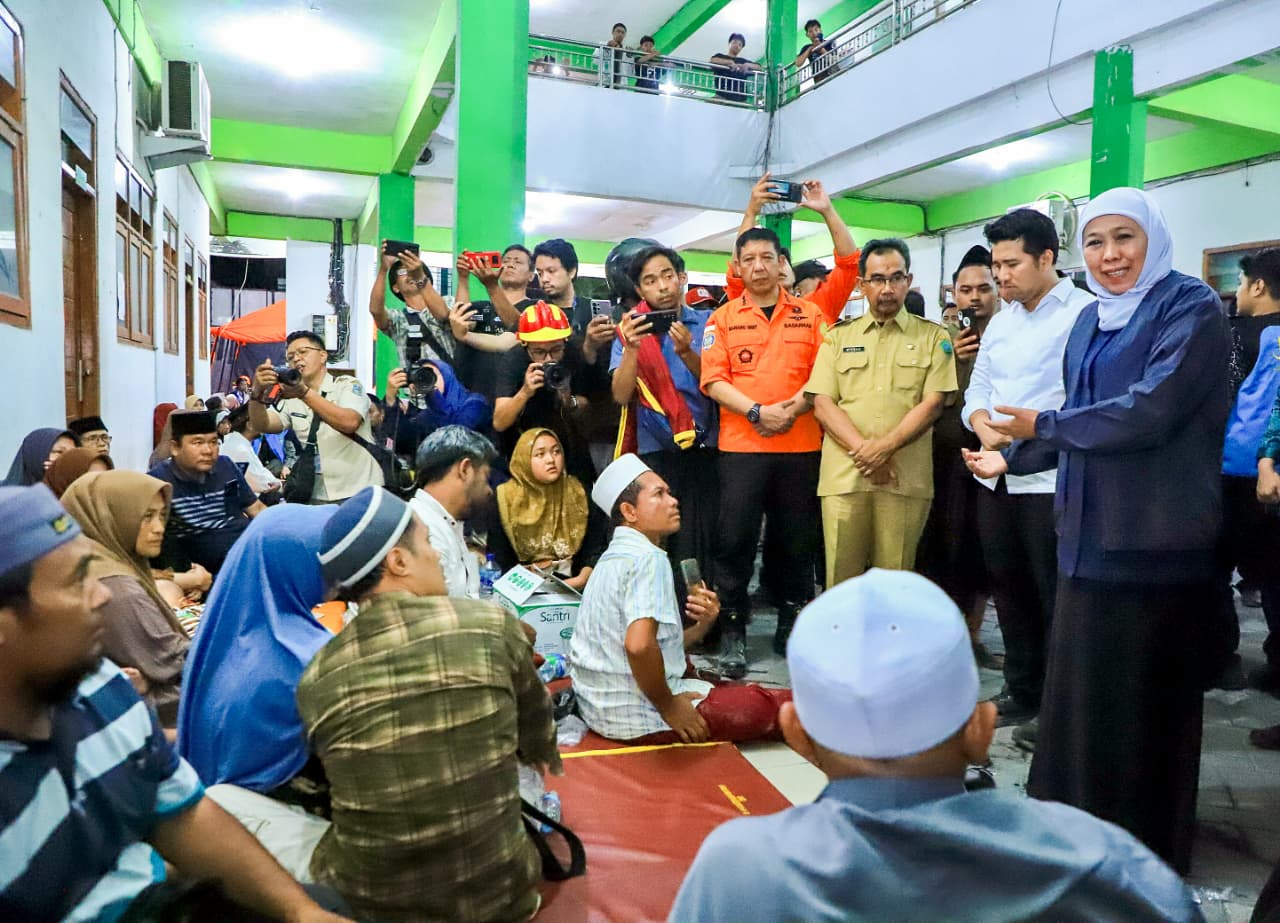 Gubernur-Khofifah-4.jpg