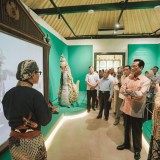 Sultan HB X Tinjau Pameran Pangastho Aji, Wisata Budaya Keraton Yogyakarta Ramai Pengunjung