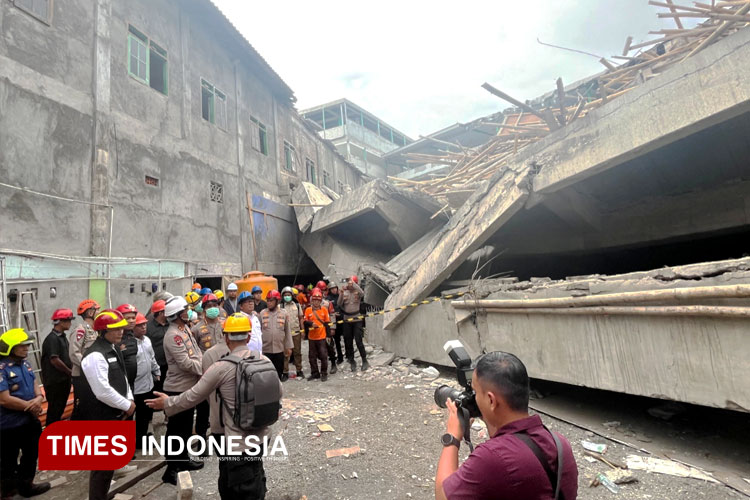 lokasi-ambruknya-bangunan-Ponpes-Al-Khoziny-Sidoarjo-2.jpg