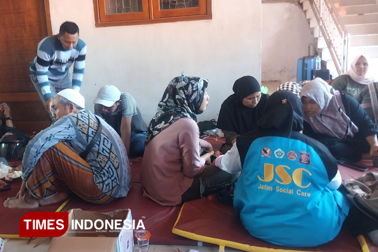 Keluarga Korban Santri Ponpes Al-Khoziny Berharap Ada Keajaiban