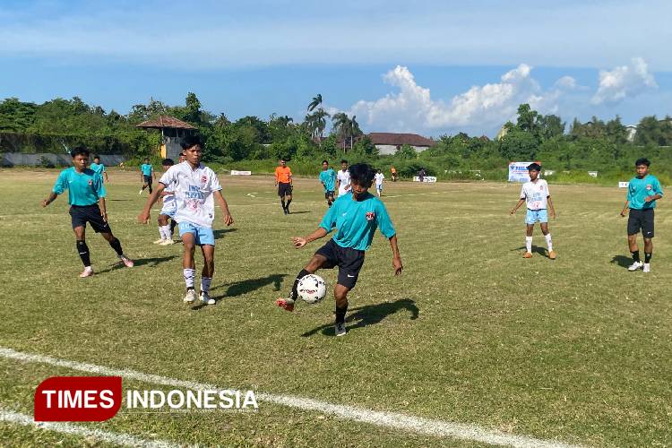 Ketua-Askab-PSSI-Banyuwangi-Michael-Edy-Hariyanto-b.jpg