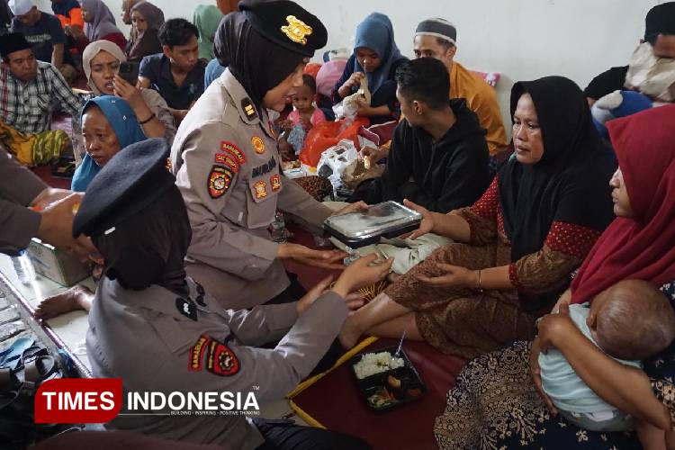 Sentuhan-Polwan-Polresta-Sidoarjo-c.jpg